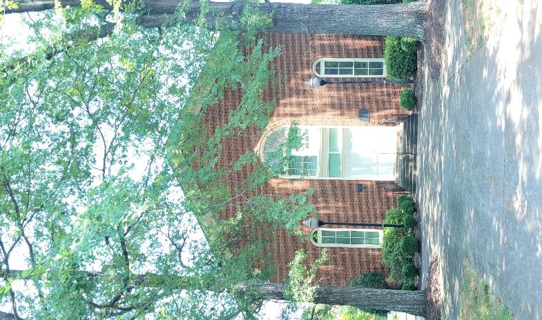 Retired Col Thomas Phlegar